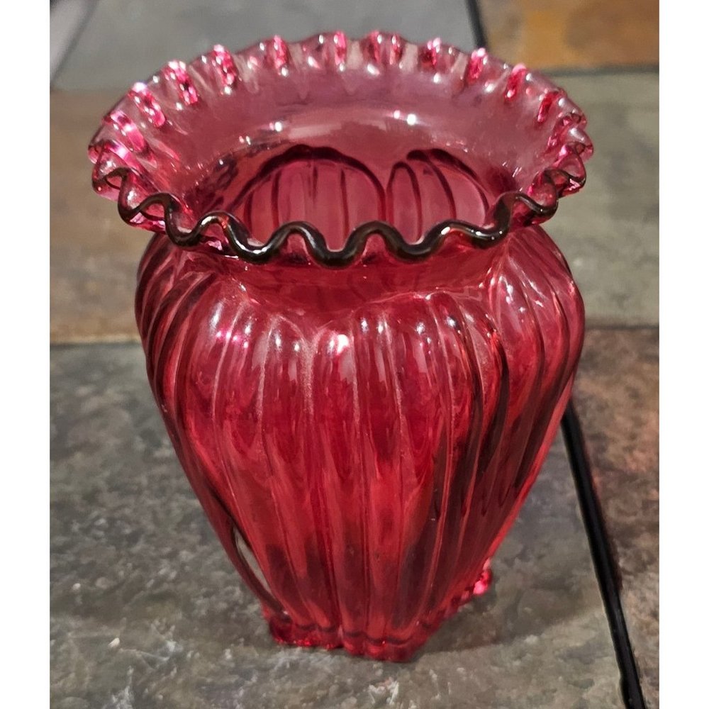 Fenton Country Cranberry Ribbed Vase with Ruffled Rim 4.5" Tall